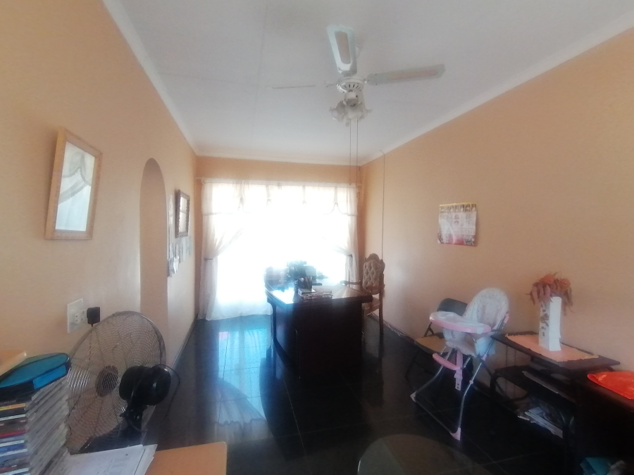 3 Bedroom Property for Sale in La Hoff North West